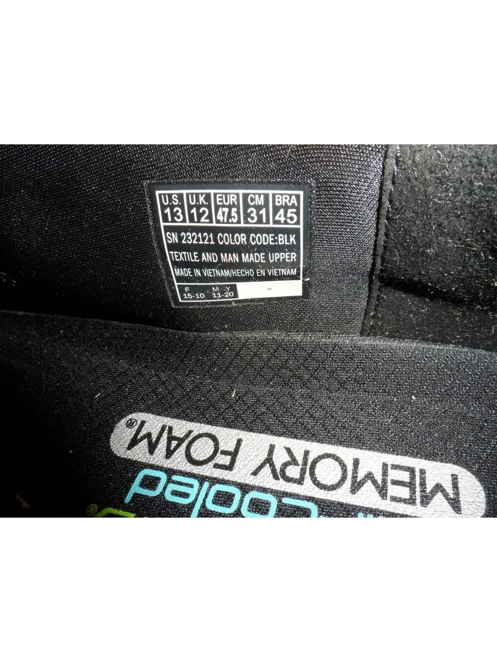 Skechers new without